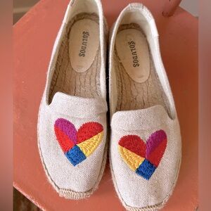 Soludos Embroidered Rainbow Heart Espadrilles Sz 6.5 EUC